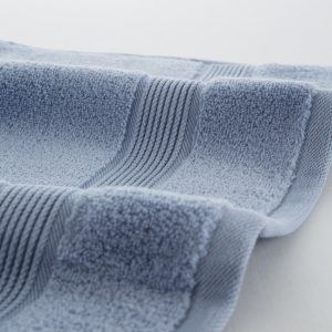 Juego toallas de baño 600gr Celeste